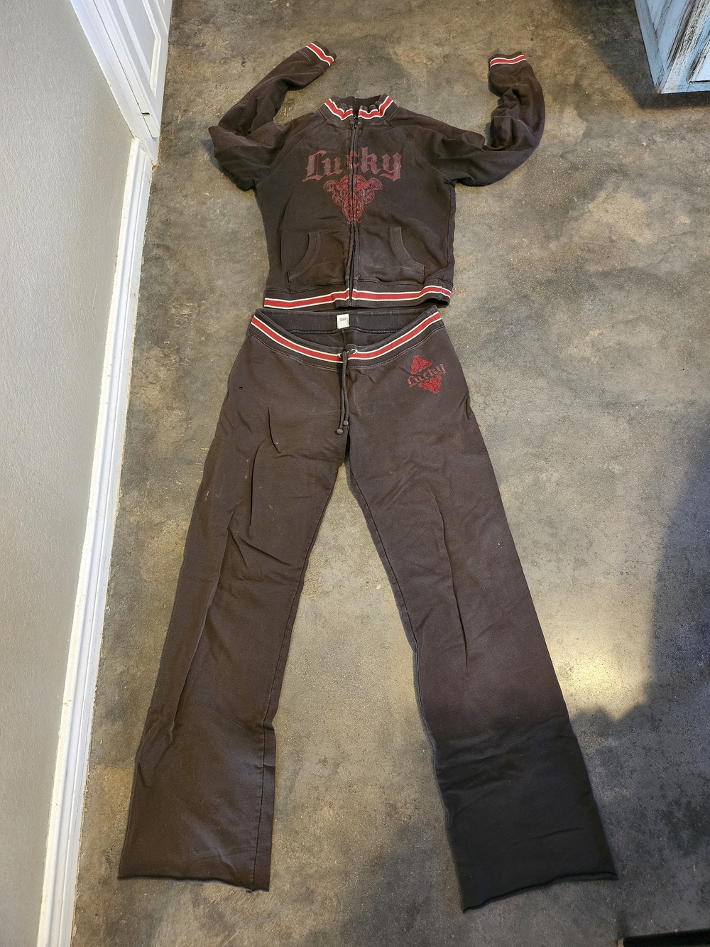 Vtg Y2K Lucky Brand Dungarees Faded Black Wide Leg Sweatpants Red Trim + Jacket